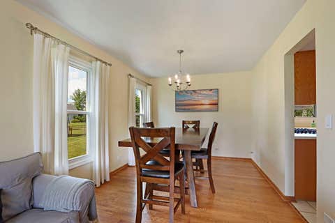 Tiny photo for 1137 Lockwood Court E, Buffalo Grove, IL 60089 (MLS # 12713338)