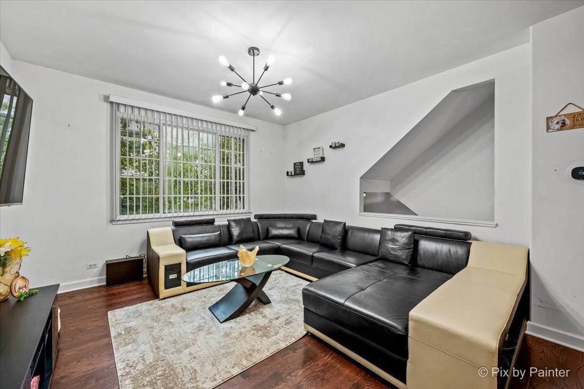 1743 AVALON Court
