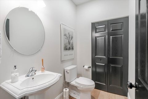 Tiny photo for 4 Forest Cove Court, Streamwood, IL 60107 (MLS # 12641421)
