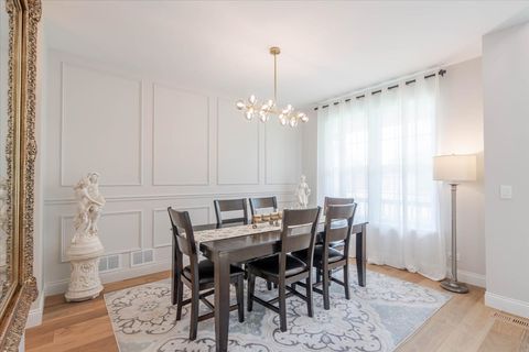 Tiny photo for 4 Forest Cove Court, Streamwood, IL 60107 (MLS # 12641421)
