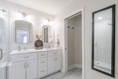 Tiny photo for 4 Forest Cove Court, Streamwood, IL 60107 (MLS # 12641421)