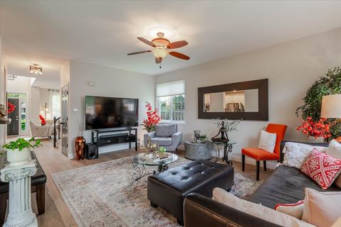 Tiny photo for 4 Forest Cove Court, Streamwood, IL 60107 (MLS # 12641421)