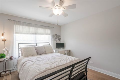 Tiny photo for 4 Forest Cove Court, Streamwood, IL 60107 (MLS # 12641421)