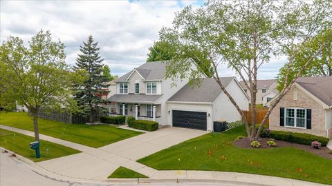 Tiny photo for 4 Forest Cove Court, Streamwood, IL 60107 (MLS # 12641421)