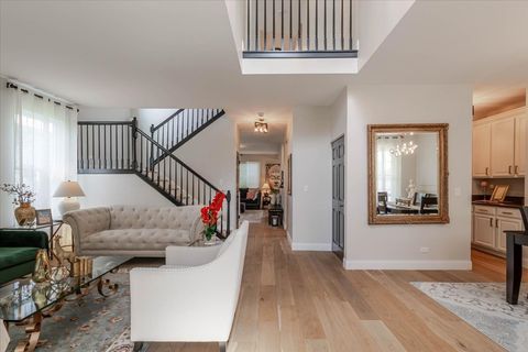 Tiny photo for 4 Forest Cove Court, Streamwood, IL 60107 (MLS # 12641421)