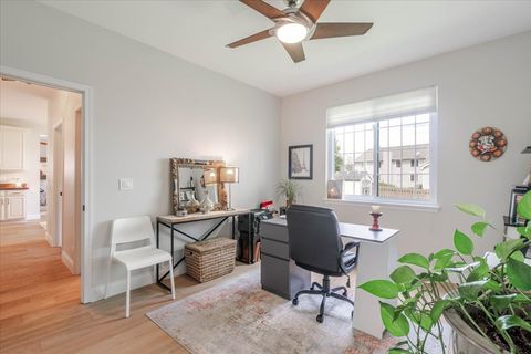 Tiny photo for 4 Forest Cove Court, Streamwood, IL 60107 (MLS # 12641421)