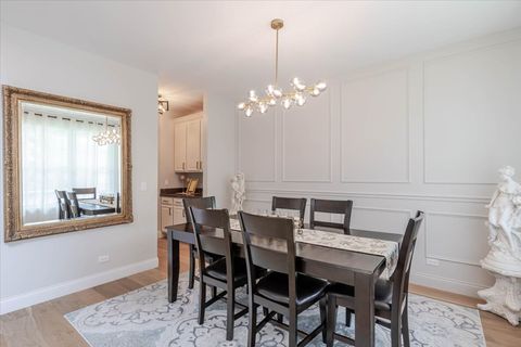 Tiny photo for 4 Forest Cove Court, Streamwood, IL 60107 (MLS # 12641421)