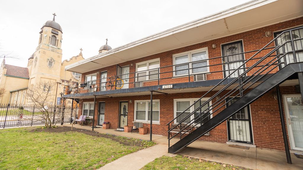 Photo for 4700 N Ashland Avenue #6, Chicago, IL 60640 (MLS # 12467575)