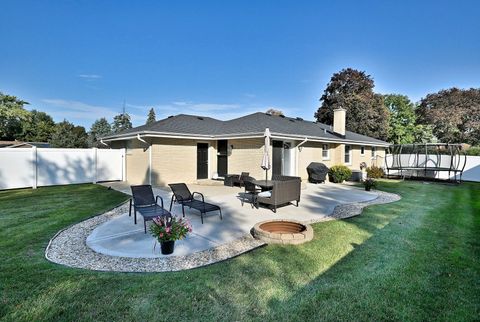 Tiny photo for 21W181 NORTH Lane, Itasca, IL 60143 (MLS # 12489242)