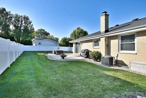 Tiny photo for 21W181 NORTH Lane, Itasca, IL 60143 (MLS # 12489242)