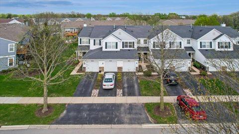 Property photo of 832 Genesee Drive, Naperville, IL 60563