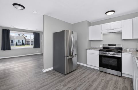 Tiny photo for 204 Mound Street, Willow Springs, IL 60480 (MLS # 12612506)