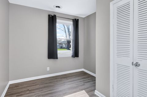 Tiny photo for 204 Mound Street, Willow Springs, IL 60480 (MLS # 12612506)