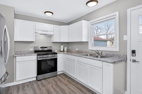 Tiny photo for 204 Mound Street, Willow Springs, IL 60480 (MLS # 12612506)