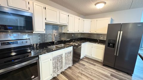 Tiny photo for 1050 N Farnsworth Avenue #111, Aurora, IL 60505 (MLS # 12574131)