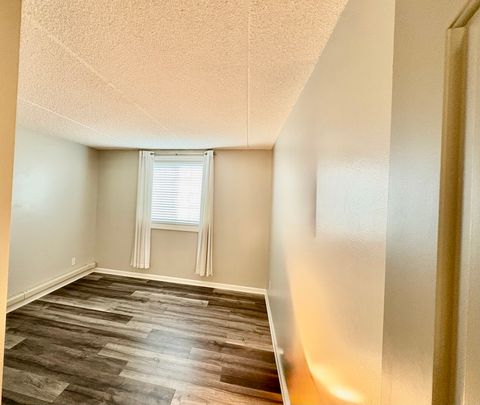 Tiny photo for 1050 N Farnsworth Avenue #111, Aurora, IL 60505 (MLS # 12574131)