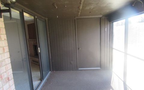 Tiny photo for Crystal Lake, IL 60014 (MLS # 12572975)