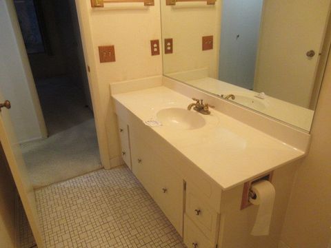 Tiny photo for Crystal Lake, IL 60014 (MLS # 12572975)