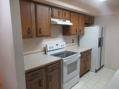 Tiny photo for Crystal Lake, IL 60014 (MLS # 12572975)