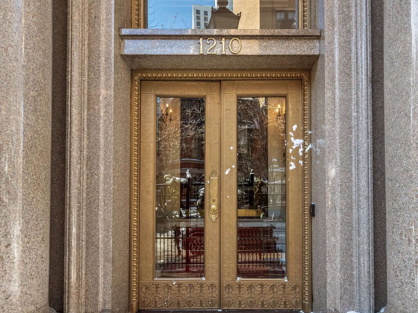 1210 N Astor Street 3A