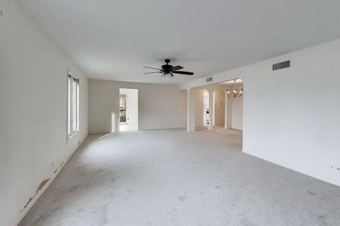 Tiny photo for 2300 W Talcott Road #1D, Park Ridge, IL 60068 (MLS # 12596049)