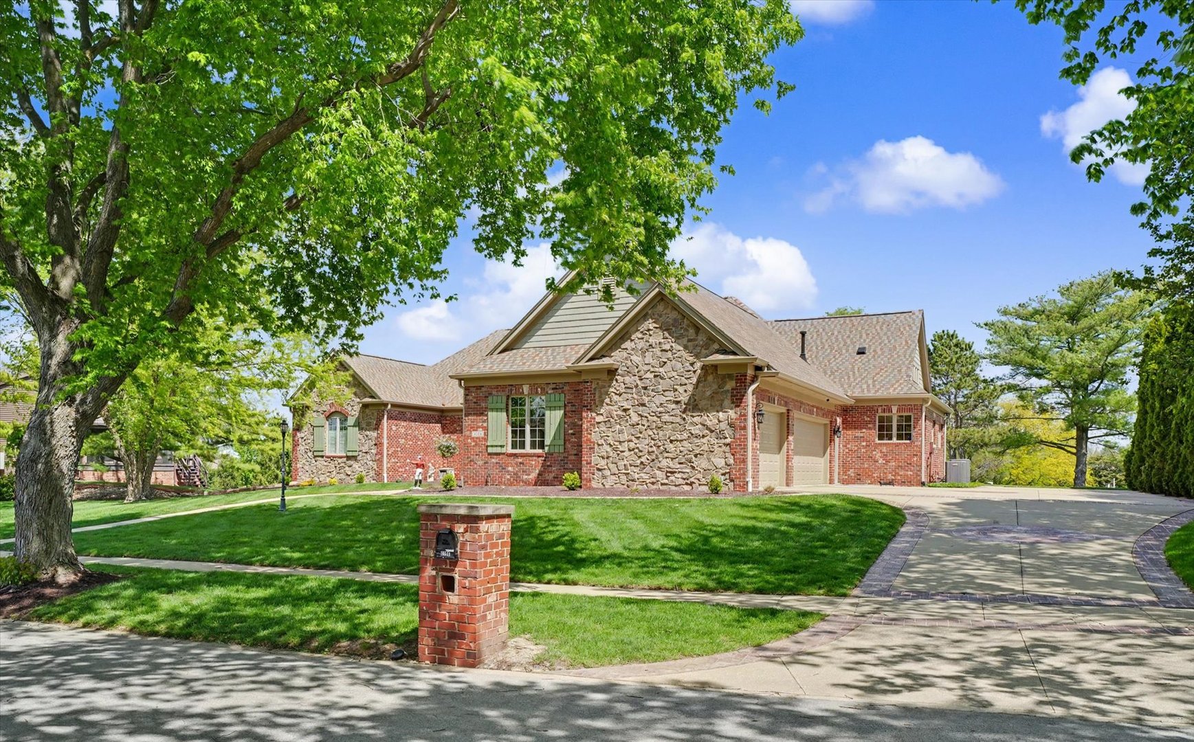 4106 Farhills Drive