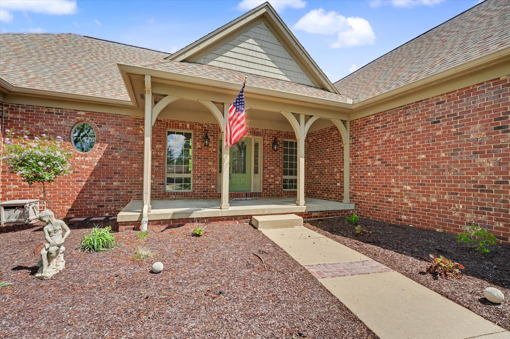 4106 Farhills Drive