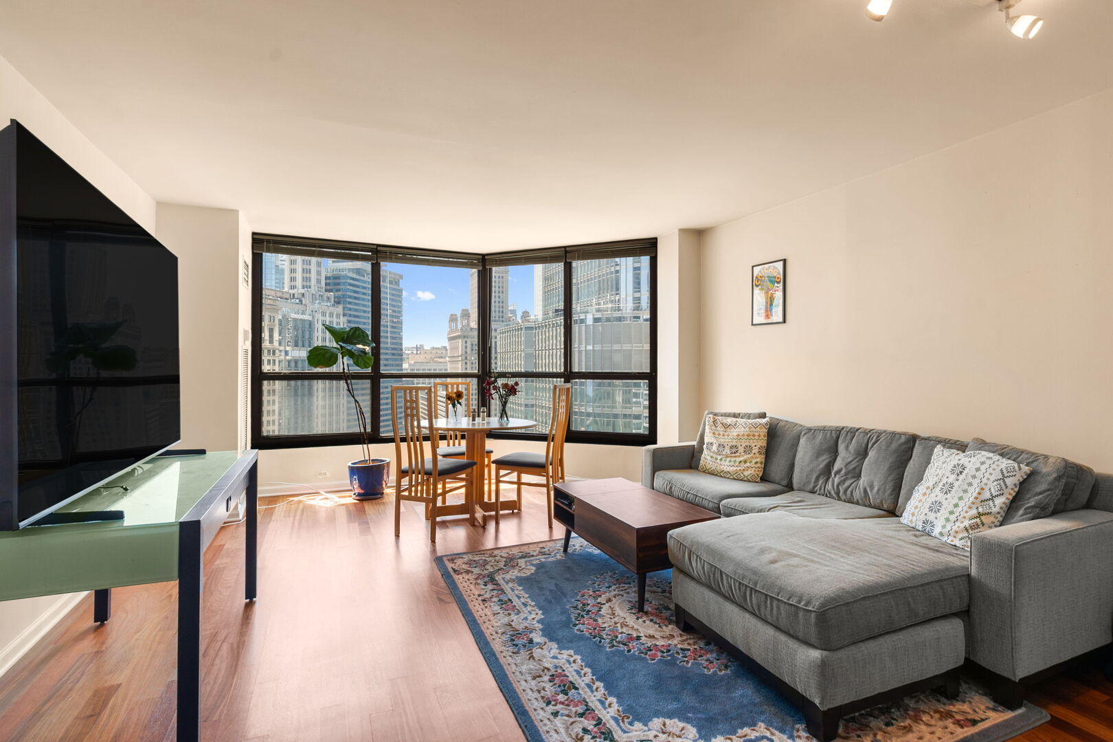 405 N WABASH Avenue 1710