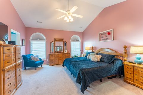 Tiny photo for 1305 Arbicola Street, Marion, IL 62959 (MLS # 12602775)