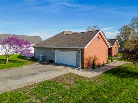 Tiny photo for 1305 Arbicola Street, Marion, IL 62959 (MLS # 12602775)