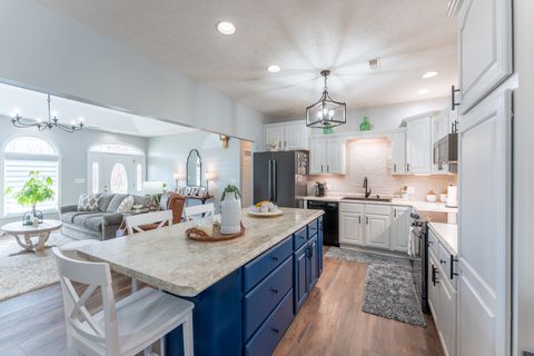 Tiny photo for 1305 Arbicola Street, Marion, IL 62959 (MLS # 12602775)