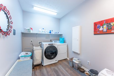 Tiny photo for 1305 Arbicola Street, Marion, IL 62959 (MLS # 12602775)