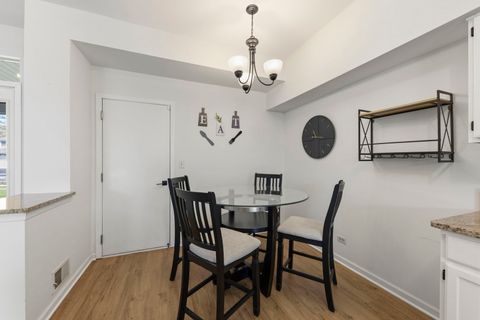 Tiny photo for 1039 Ripple Ridge Drive, Darien, IL 60561 (MLS # 12618474)