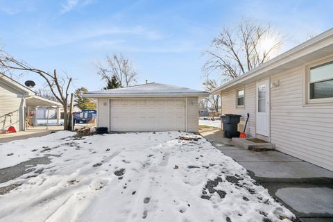 Tiny photo for 2420 Pecan Street, Joliet, IL 60435 (MLS # 12532832)