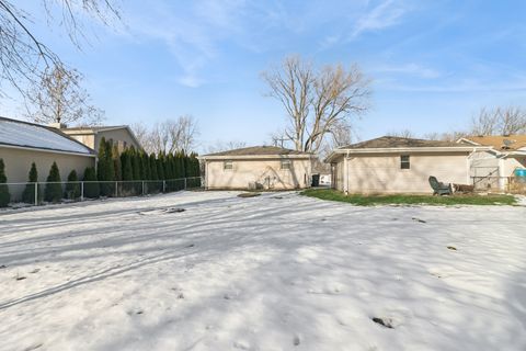 Tiny photo for 2420 Pecan Street, Joliet, IL 60435 (MLS # 12532832)
