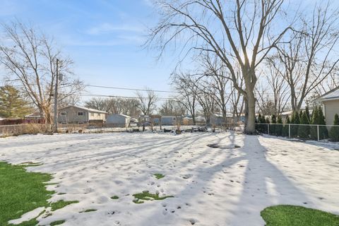 Tiny photo for 2420 Pecan Street, Joliet, IL 60435 (MLS # 12532832)