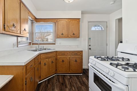 Tiny photo for 2420 Pecan Street, Joliet, IL 60435 (MLS # 12532832)