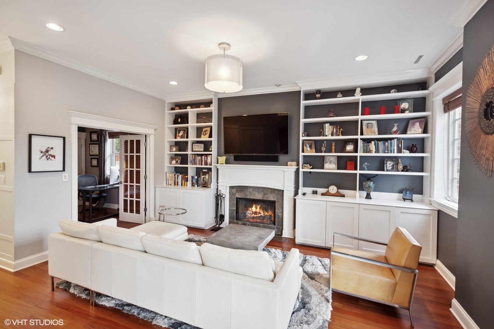 2444 N Seminary Avenue 4
