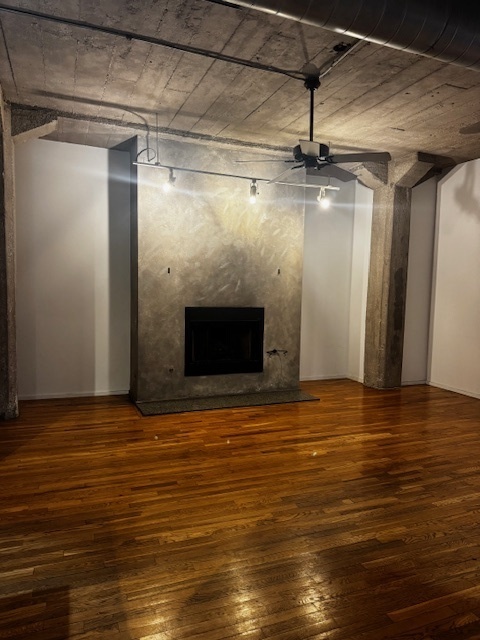 110 N Peoria Street 306