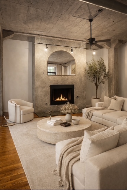 110 N Peoria Street 306