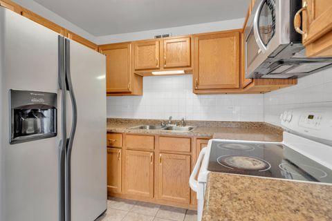 Tiny photo for 4343 N Clarendon Avenue #707, Chicago, IL 60613 (MLS # 12500534)