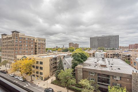 Tiny photo for 4343 N Clarendon Avenue #707, Chicago, IL 60613 (MLS # 12500534)