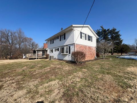Tiny photo for 117 Prairie Road, Carterville, IL 62918 (MLS # 12565570)