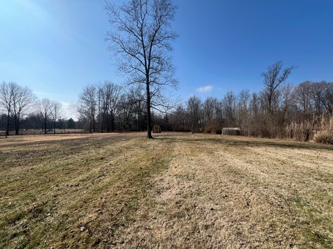 Tiny photo for 117 Prairie Road, Carterville, IL 62918 (MLS # 12565570)
