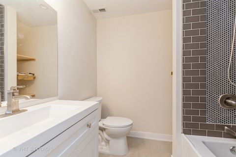 Tiny photo for 6320 S Greenwood Avenue #G, Chicago, IL 60637 (MLS # 12515813)