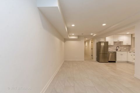 Tiny photo for 6320 S Greenwood Avenue #G, Chicago, IL 60637 (MLS # 12515813)