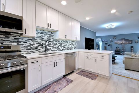 Tiny photo for 3009 Paris Avenue #302, River Grove, IL 60171 (MLS # 12597075)