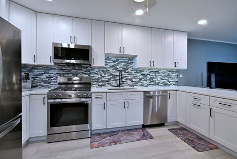 Tiny photo for 3009 Paris Avenue #302, River Grove, IL 60171 (MLS # 12597075)