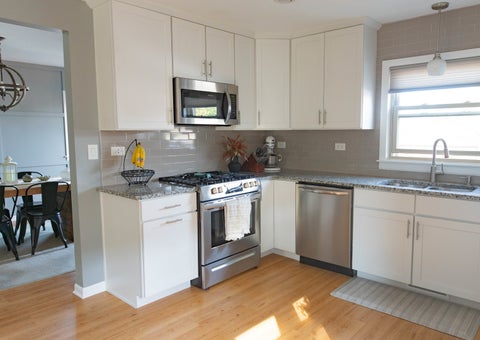 Tiny photo for 2846 W 101ST Street, Evergreen Park, IL 60805 (MLS # 12781208)