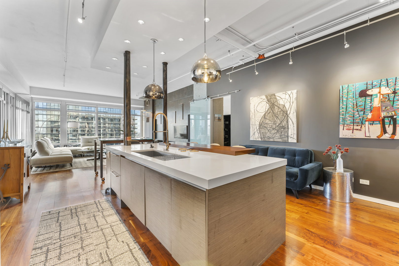 333 N Canal Street 3401